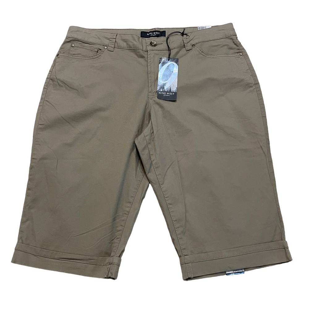 NWT Nine West Brady Soldier Khaki Capri Pants. Size 16/32